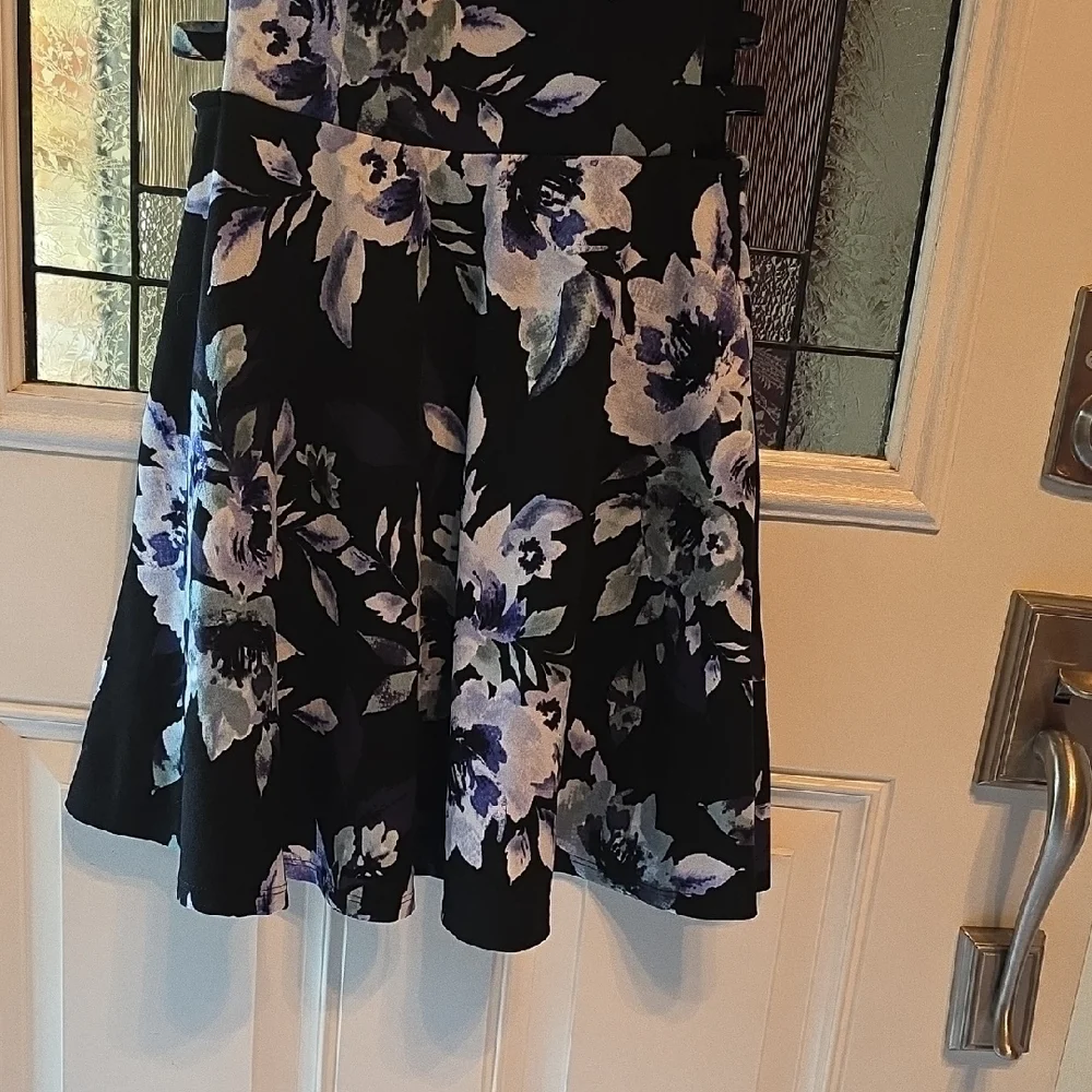 Xtraordinary Black and Blue Floral Backless Dress, Medium🖤💙 Like New Condition